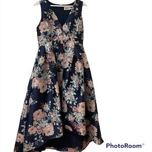 BNWT Eliza J formal dress